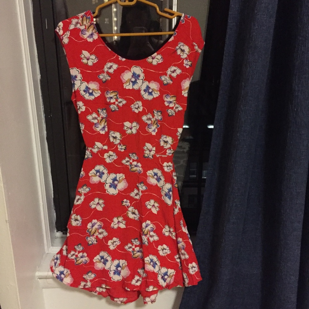 Forever 21 floral open back cut out tie knot dress